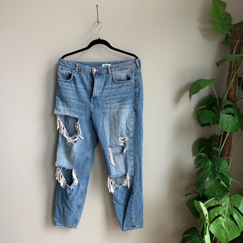 Forever 21 Distressed Jeans